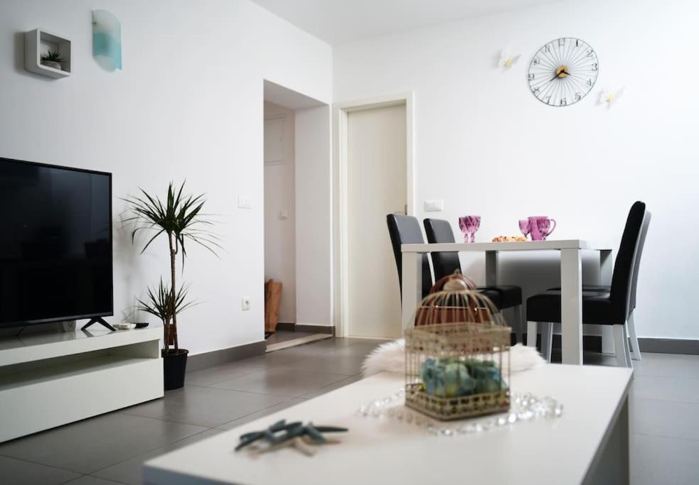 Wave N' Sea Apartment With A Private Pool Dubrovnik Extérieur photo