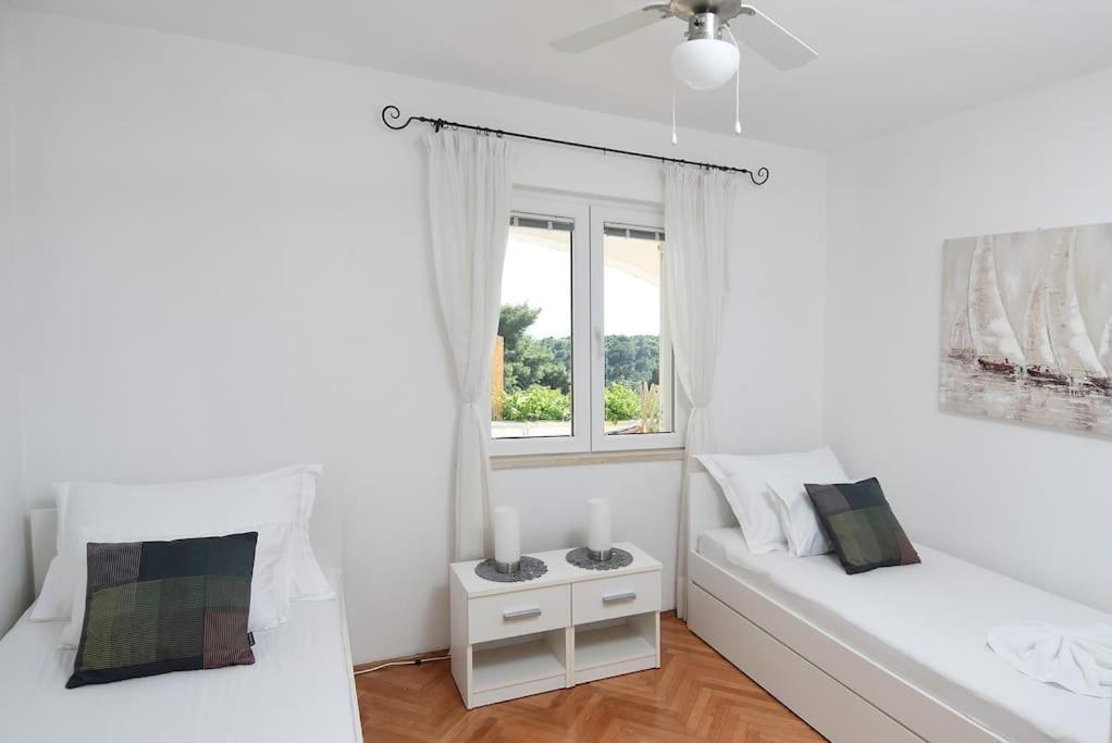 Wave N' Sea Apartment With A Private Pool Dubrovnik Extérieur photo